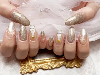 ネイル マジックミラー所属・マジック ミラーのネイルデザイン