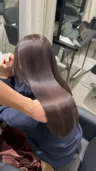 カラー YUDAIブリーチ• カラー/心斎橋•難波のヘアスタイル