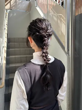 ヘアアレンジ オリーブ🎶アッシュ グレージュちひろ🧸のヘアスタイル