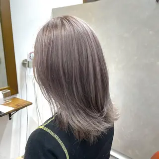 ミディアム カラー 有田裕真 【ブリーチカラー】のヘアスタイル