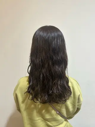 ロング パーマ 中村 紫乃のヘアスタイル