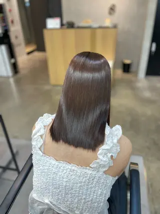 ミディアム カラー ERINA 🐮RAFTOKYOのヘアスタイル