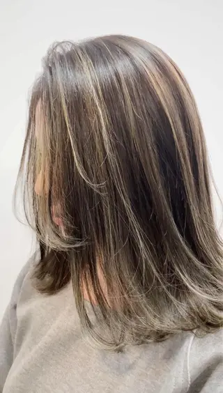 ミディアム カラー ヘアアレンジ 縮毛矯正 髪質改善寺坂雄飛💐のヘアスタイル