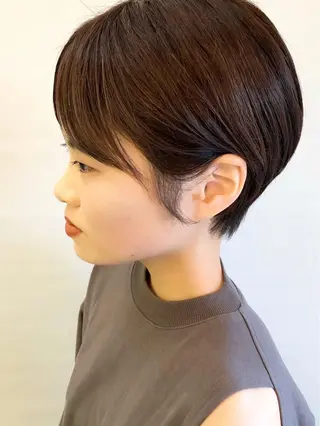 ショート カラー 齋藤 咲のヘアスタイル
