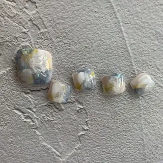 ネイル 名嘉眞 ゆかりのネイルデザイン