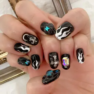 ネイル 山田 真里のネイルデザイン