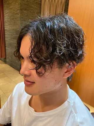 ミディアム 北川 竜也のヘアスタイル