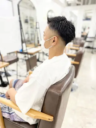 ショート メンズ ハイライト&曲がる 縮毛矯正特化 玉置のヘアスタイル