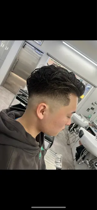 メンズ 💈FADE &LINE安達のヘアスタイル