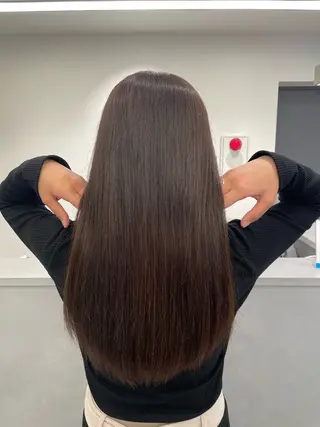 カラー TOMOKA ブリーチカラー🌟のヘアスタイル