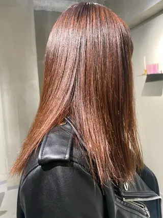 セミロング カラー アカリ /パーマスタイルのヘアスタイル