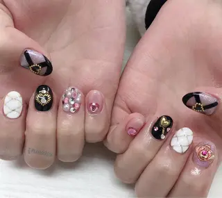 ネイル IN MENEのネイルデザイン