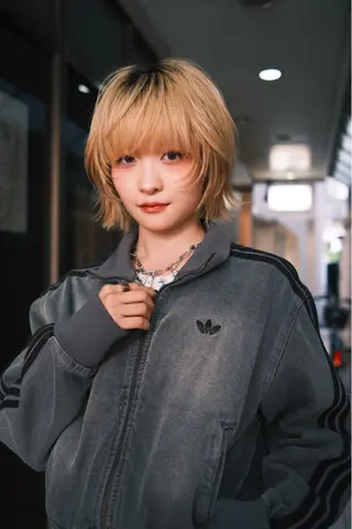 ショート カラー ダブルカラー ブリーチ/kaitoのヘアスタイル