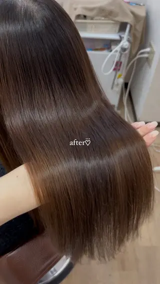 セミロング カラー MAHIRU🤍 艶髪・ストレート🫧のヘアスタイル