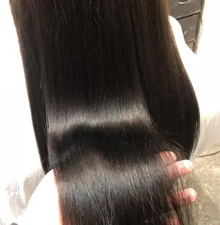 ロング 中川 茜里のヘアスタイル