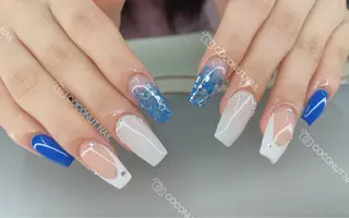 ネイル 神田 ココナッツのネイルデザイン