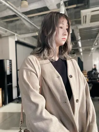 セミロング カラー KOOKI スティードトーキョーのヘアスタイル