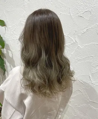 ミディアム カラー FELICE of hair 田口千尋のヘアスタイル