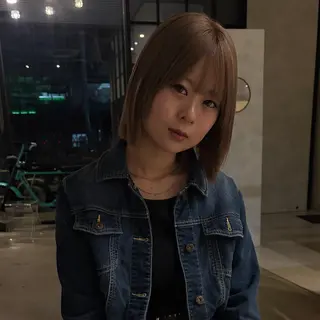 ミディアム 名古屋/落ちる黒 黒染め落としのヘアスタイル