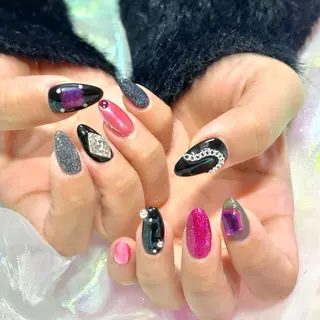 ネイル 【OKIKA】 らん🦖🌈🧡のマツエク・マツパデザイン