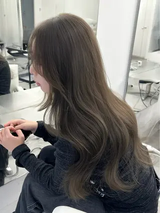 ロング 透明感カラー 古山 結季🌙🖤のヘアスタイル