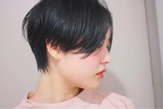 ショート 小林 明彦のヘアスタイル