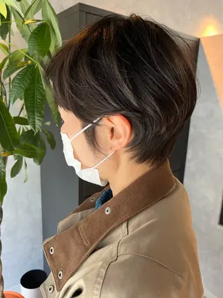 ショート 小山洋次/阪急茨木/ 透明感カラーショートのヘアスタイル