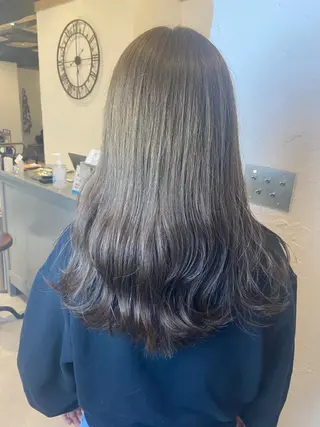 ロング カラー 宮本 玲那のヘアスタイル