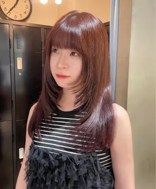 ロング カラー レイヤーカット🐩 透明感カラー モカのヘアスタイル