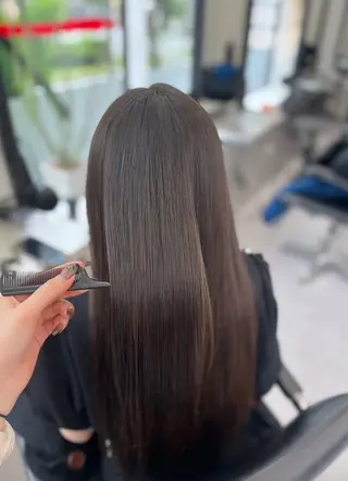 ロング Itsuki/心斎橋 髪質改善/暗髪カラーのヘアスタイル