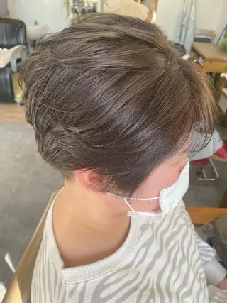 ショート 永沼 真依のヘアスタイル