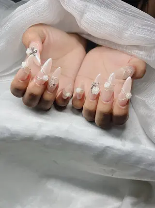 ネイル Lee Nailsのネイルデザイン