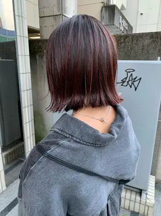 ミディアム SAKINO． ベージュカラーのヘアスタイル