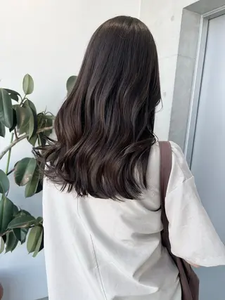 ロング カラー パーマ ヘアアレンジ 透明感/オリーブ/ グレージュ/YUKAのヘアスタイル
