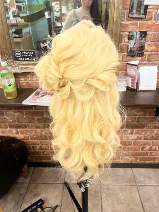 ロング ヤマダ アヤノのヘアスタイル