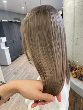 セミロング ケアブリーチ🌟 ♢WATARU♢のヘアスタイル