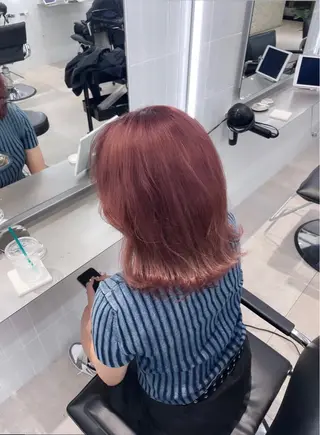セミロング カラー ✨レイヤーカット 海外ヘア/原宿✨のヘアスタイル
