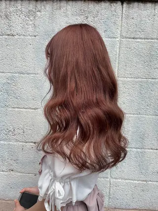 ロング カラー ヘアアレンジ にいた　かづしげのヘアスタイル