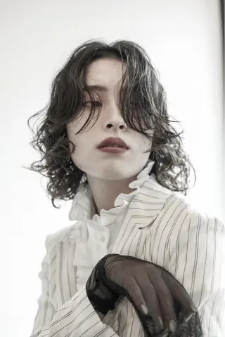 ミディアム パーマ 田中 泰正のヘアスタイル