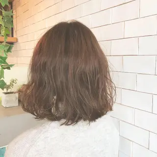 ショート カラー パーマ 吉田 瑛美のヘアスタイル