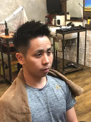ショート ナイルプラス ヨウのヘアスタイル