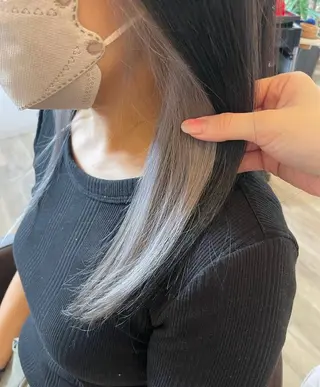 カラー なつ / ハイライト / 髪質改善カラーのヘアスタイル