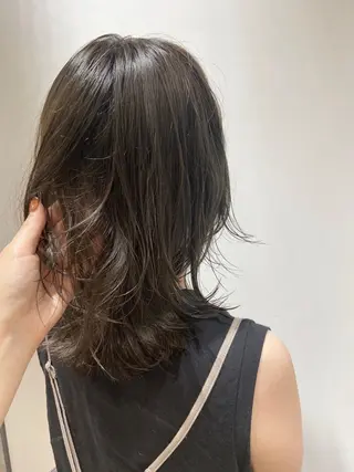 セミロング カラー 🐺ウルフ/レイヤー 似合わせ‎🤍沙羅のヘアスタイル
