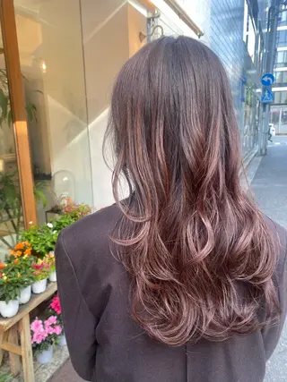 ロング カラー 安永 涼のヘアスタイル