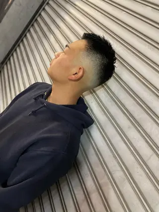 ショート 中越 仁一郎のヘアスタイル