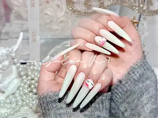 ネイル ✨Nailsalon Vi+✨のネイルデザイン
