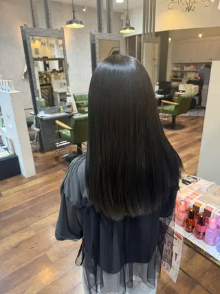 カラー レイヤー/コテパーマ 松本　希愛のヘアスタイル