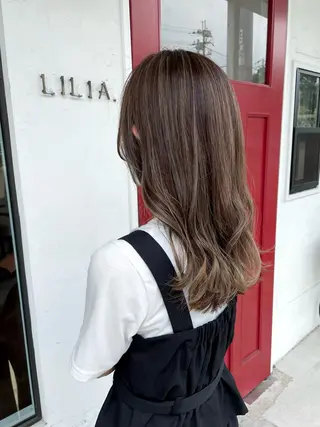 セミロング カワニシ ＊のヘアスタイル