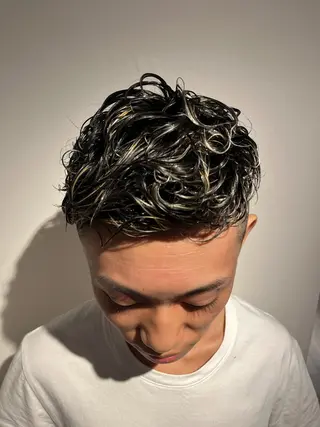 メンズ 李 泰宇のヘアスタイル