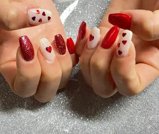 ネイル VIERU 🌈🎀💖のネイルデザイン